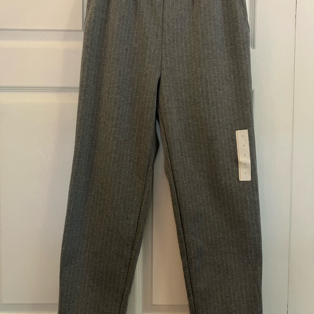 ✨NEW WITH TAGS✨ a new day Gray Dress Pants
